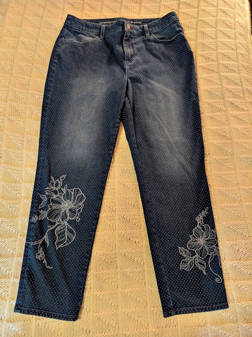 Chico's Perfect Stretch Girlfriend Slim Leg Ankle Jeans